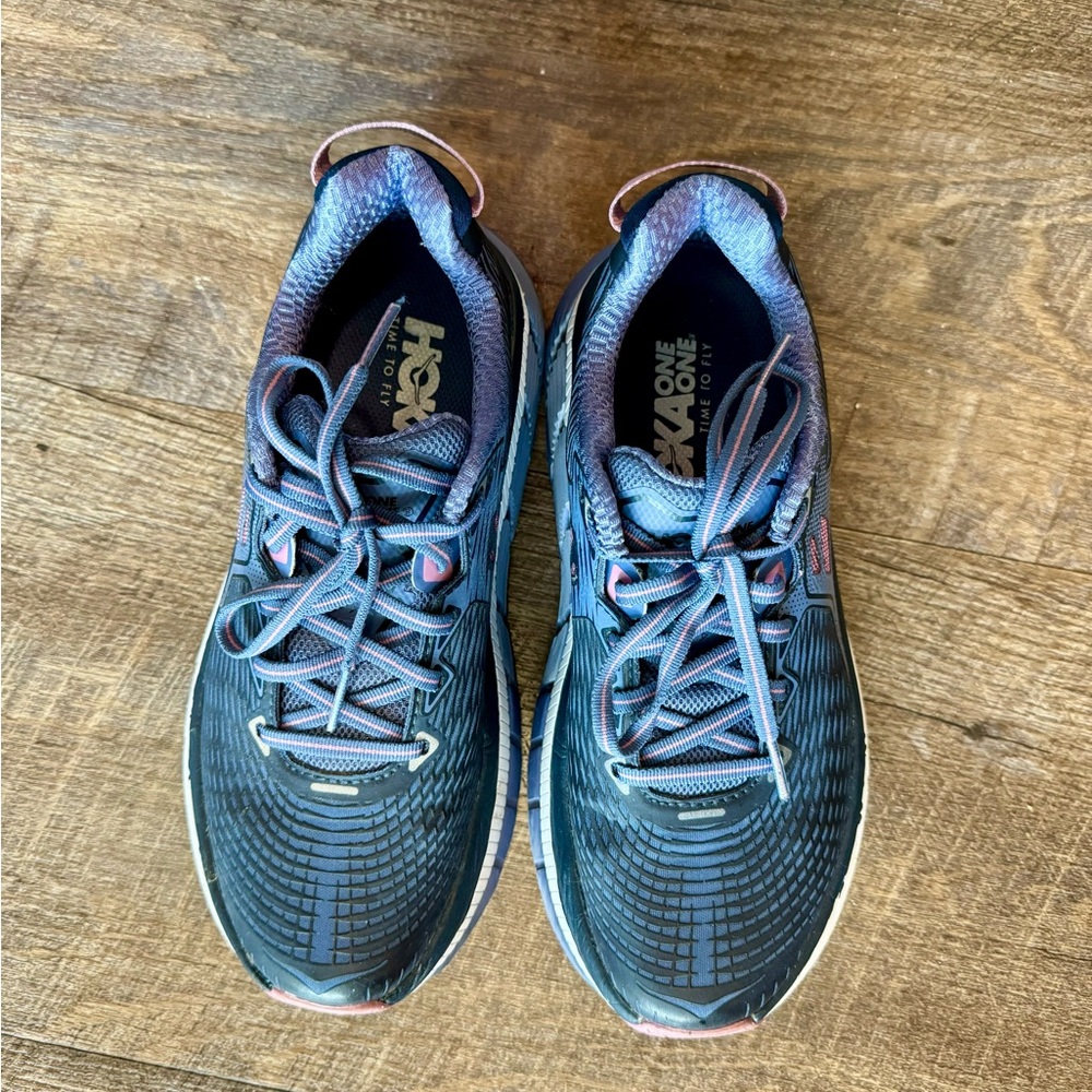 Hoka One One Women’s Shoes - Like New, 7